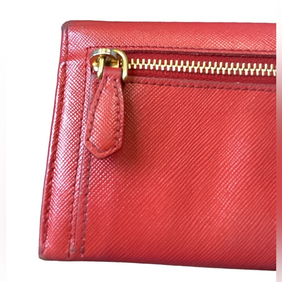 Prada Red Safiano Bow Long Wallet - Picture 8 of 16